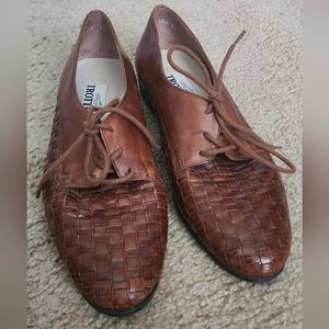 Trotter Oxford Shoes